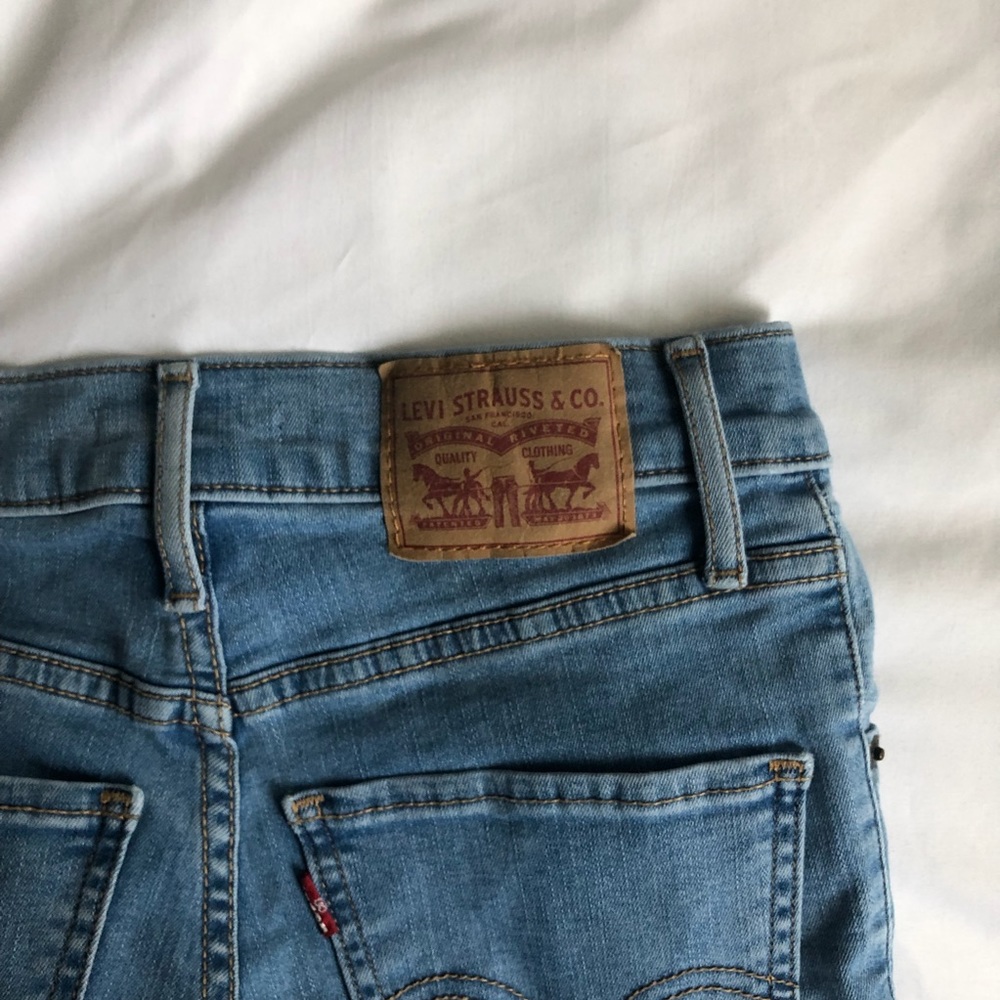 Levi’s Mile High medium wash jeans